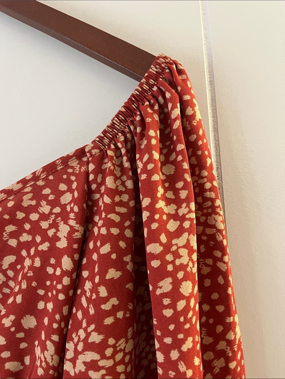 Womens Off-Shoulder Long Sleeve Crop Top - Rust Spot Print - Picture 5 of 13